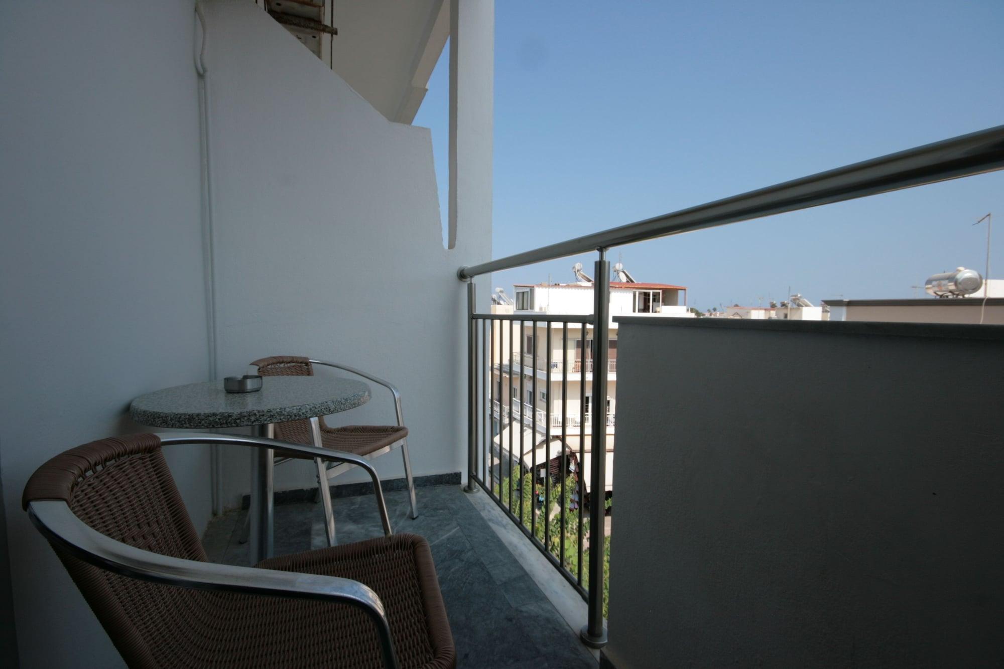 Dimitris Paritsa Hotel คอสทาวน์ ภายนอก รูปภาพ