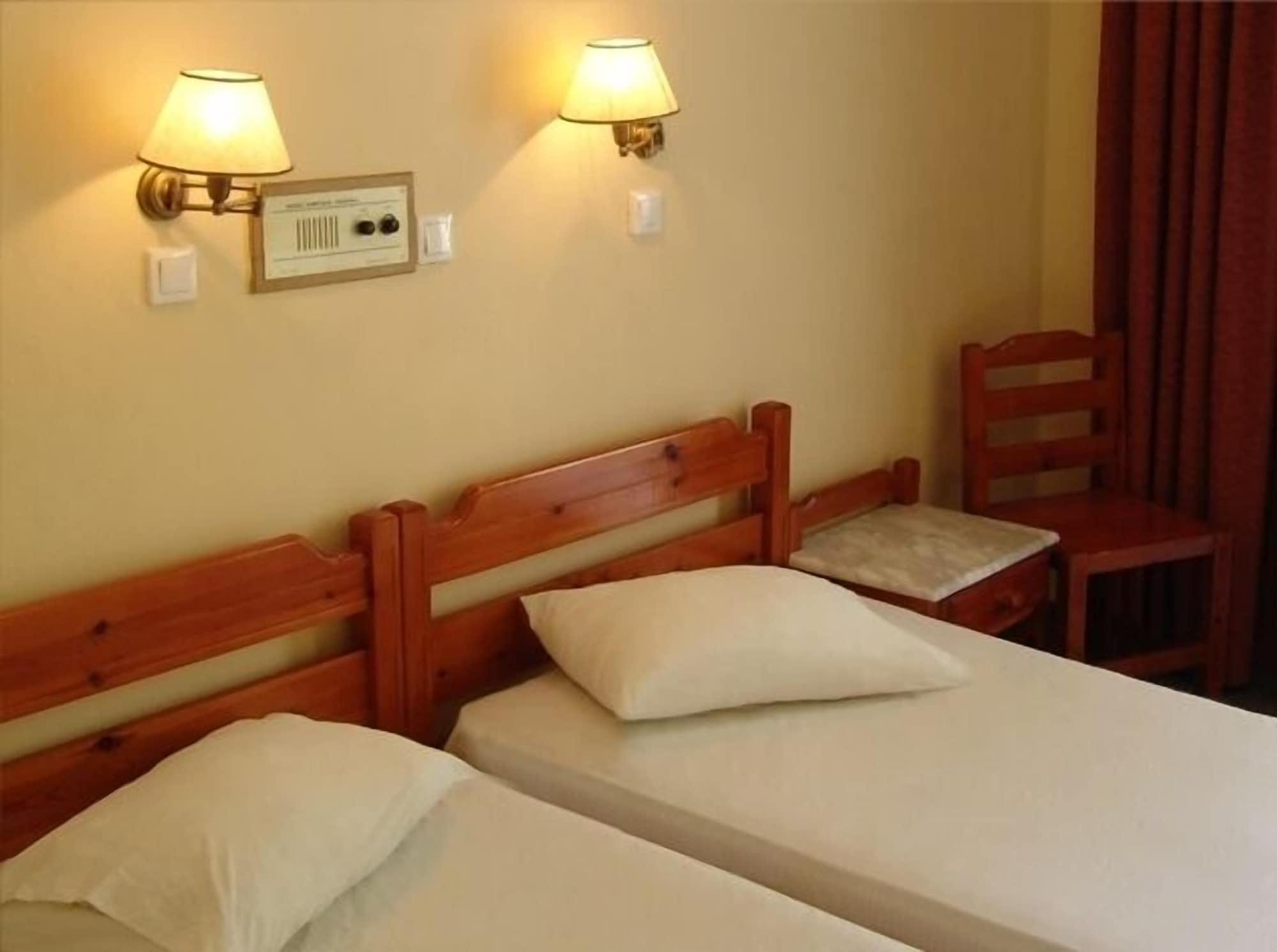 Dimitris Paritsa Hotel คอสทาวน์ ภายนอก รูปภาพ