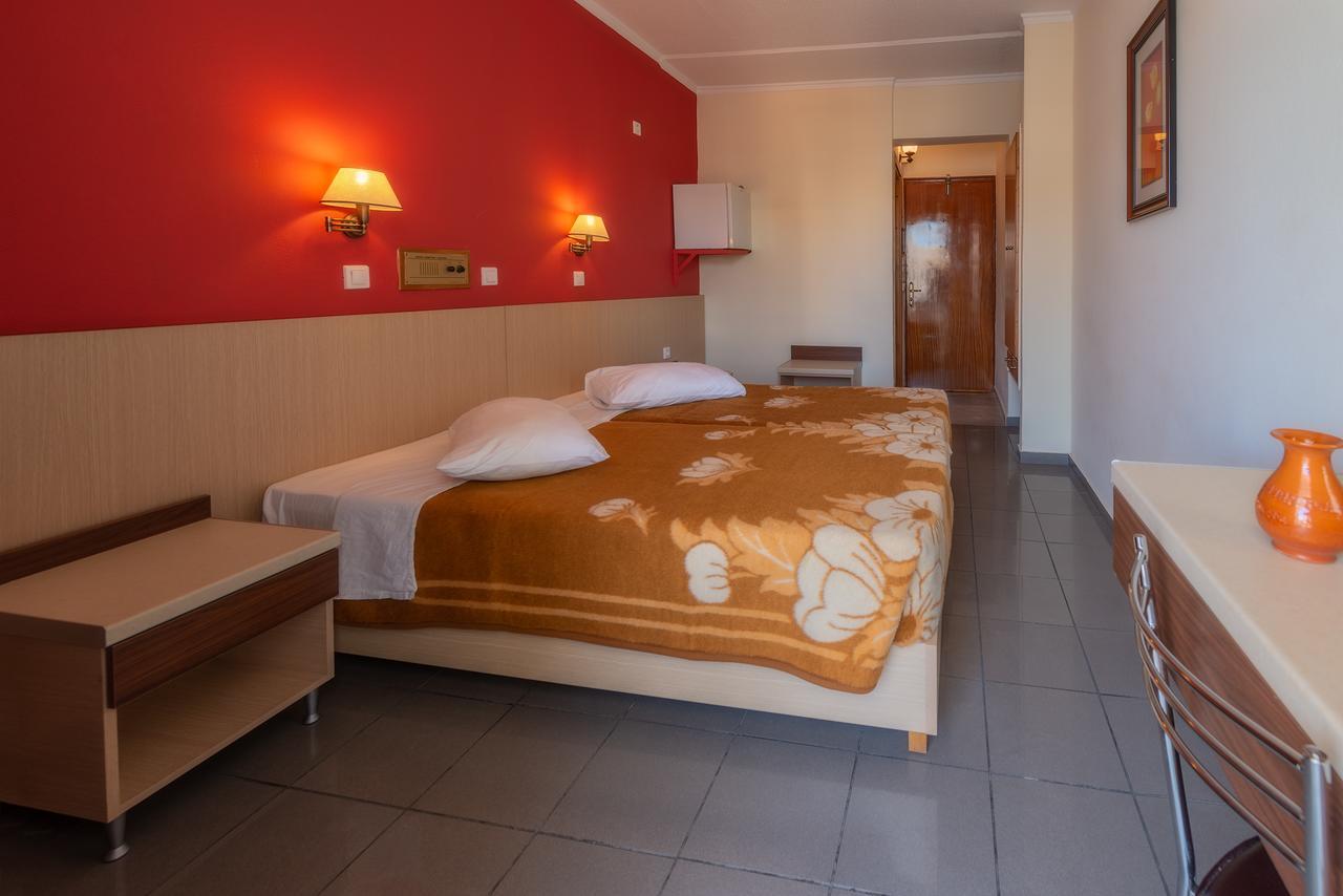 Dimitris Paritsa Hotel คอสทาวน์ ภายนอก รูปภาพ
